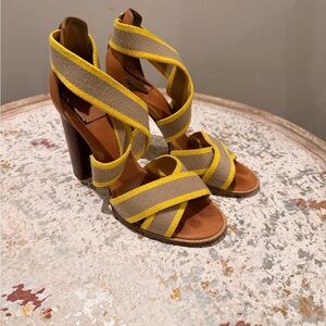 Tory Burch Brown and Yellow Women's Heels